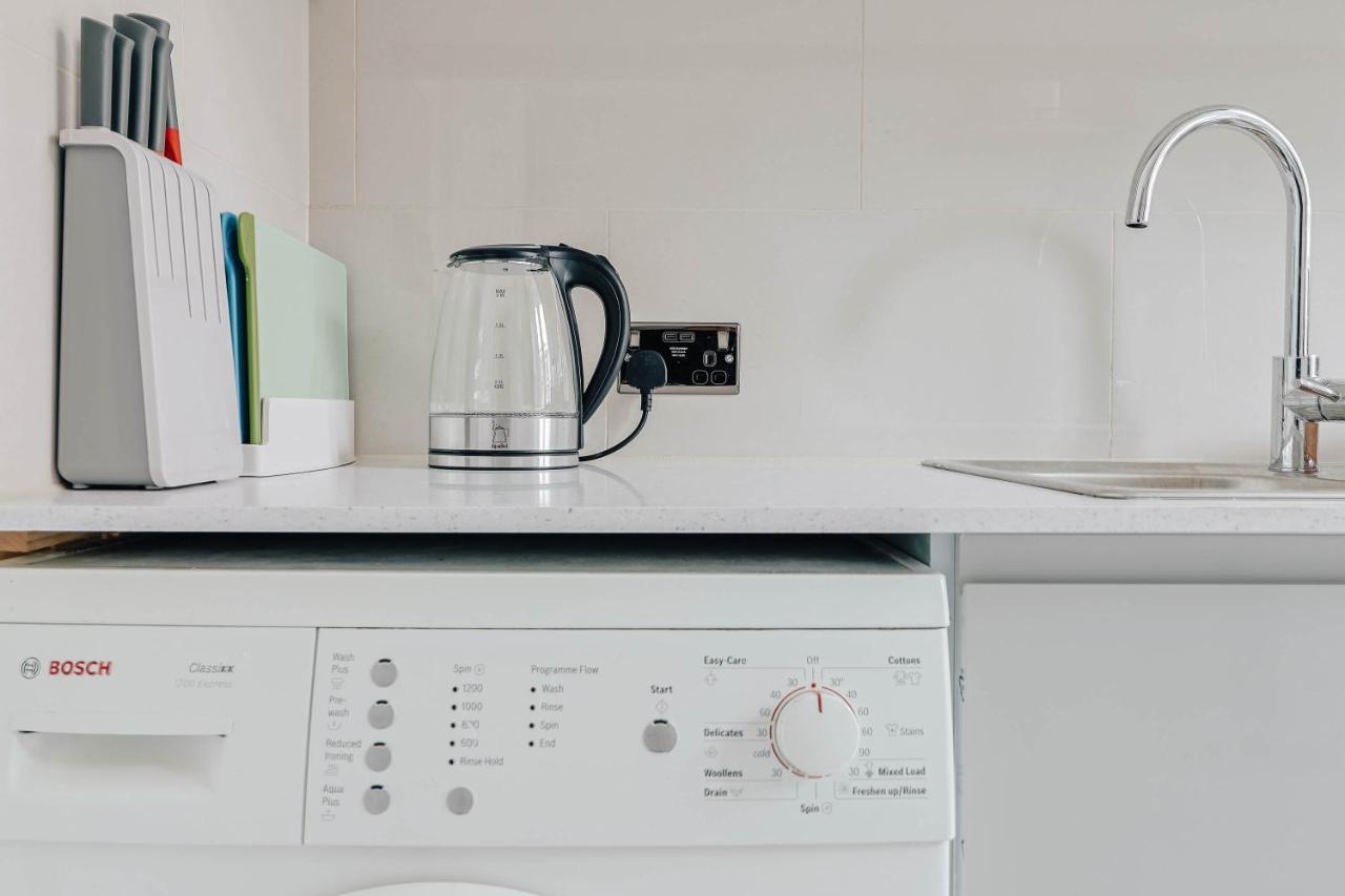 City Central Apartment Bournemouth Bagian luar foto